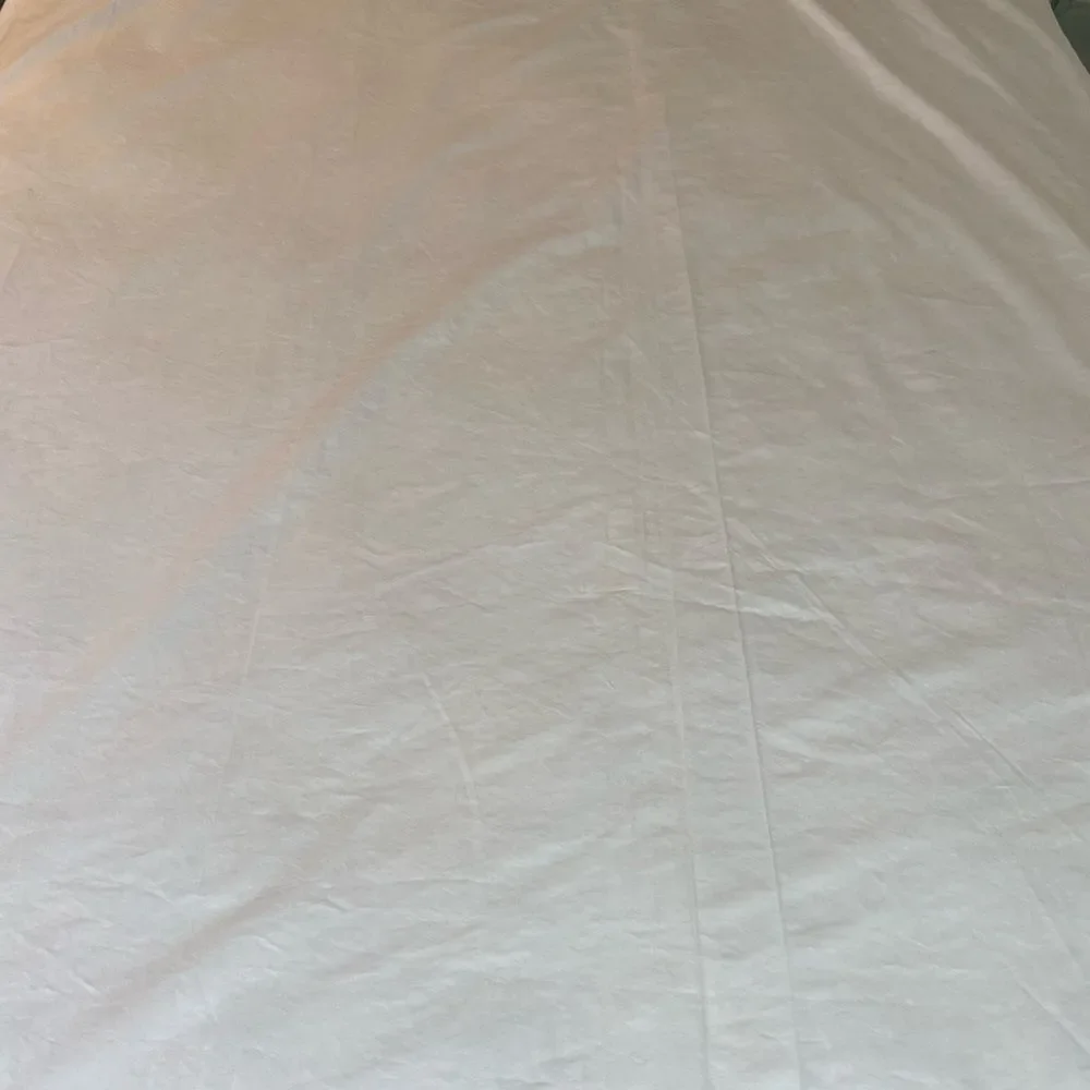 White Embroidered luxury Bedding Sheet - Elegant Floral Detail
